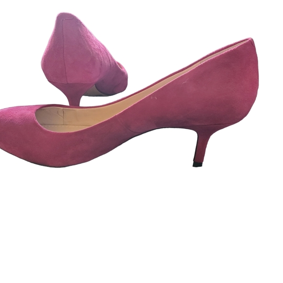 Vince Camuto purple faux suede 2½" heel shoes. 10M - Picture 5 of 10